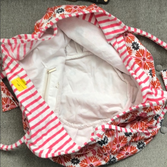 💥SOLD💥 Set of 2! Roller Beach Bag + Make Up Case - Picture 5 of 8